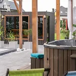 Old Tree & Restaurant أوشفينجم