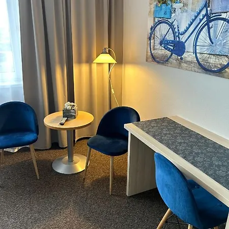 老树别墅旅馆及餐厅 酒店 奥斯威辛