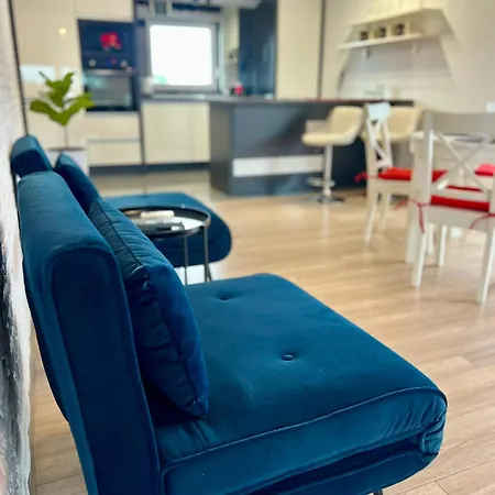 Old Tree & Restaurant ホテル 3*