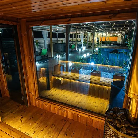 Old Tree & Restaurant 3*