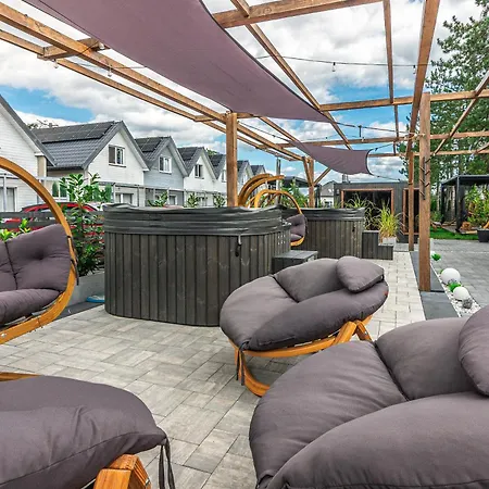 Hotel Old Tree & Restaurant