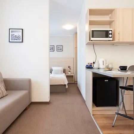 ホテル Old Tree & Restaurant 3*