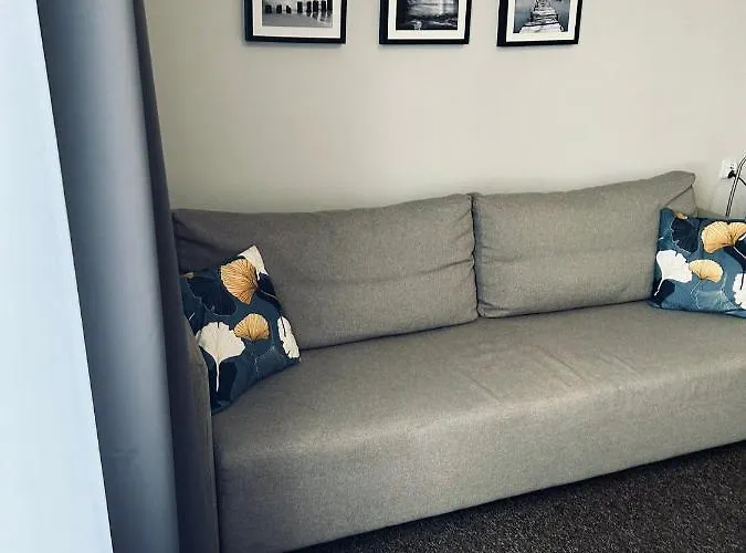 Old Tree & Restaurant Hotel