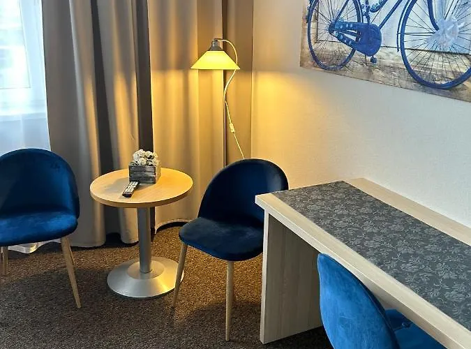 Old Tree & Restaurant Hotel Oświęcim (Auschwitz)