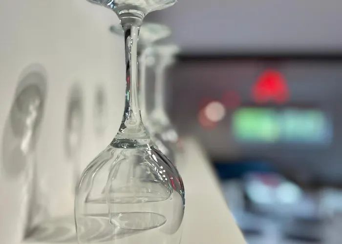 Old Tree & Restaurant Oświęcim (Auschwitz)