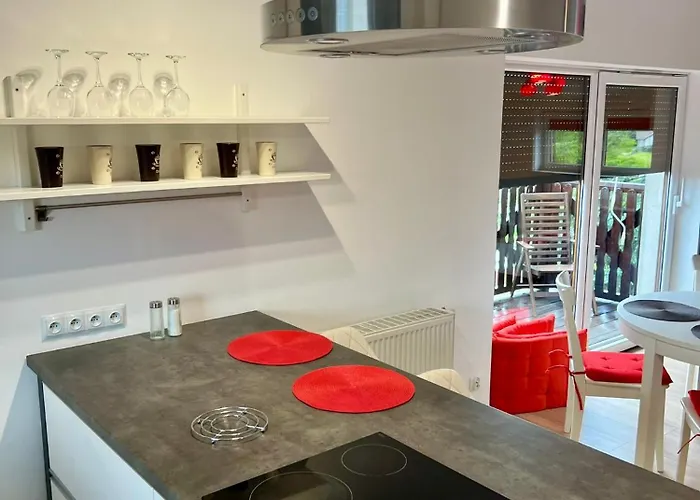 Hotel Old Tree & Restaurant