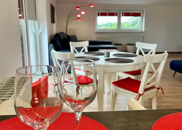 Hotel Old Tree & Restaurant