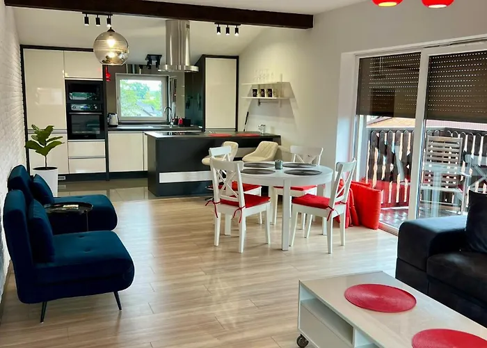 Old Tree & Restaurant 3* Oświęcim (Auschwitz)