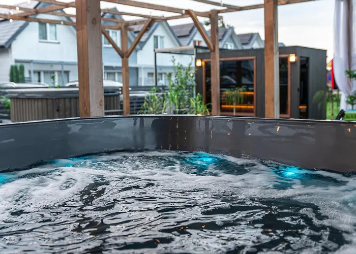 Old Tree & Restaurant