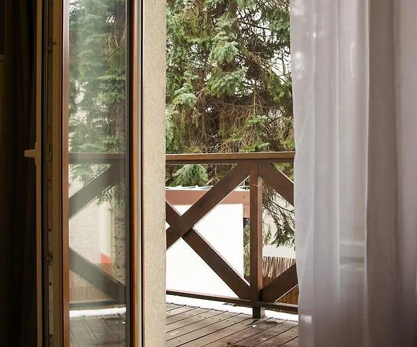 Old Tree & Restaurant Hotel 3*