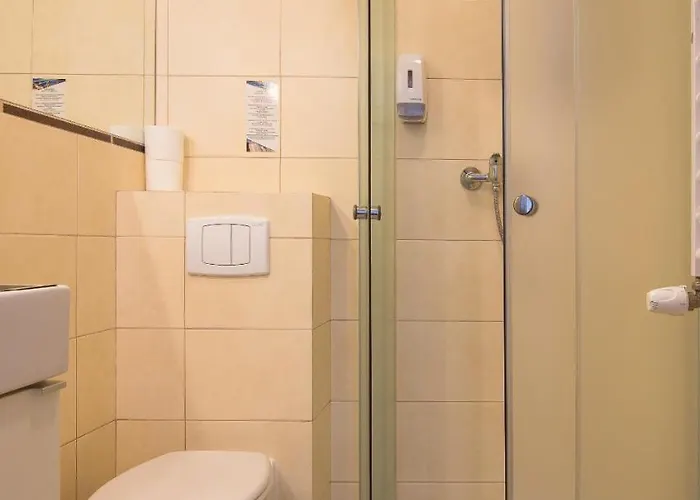 Old Tree & Restaurant 3*